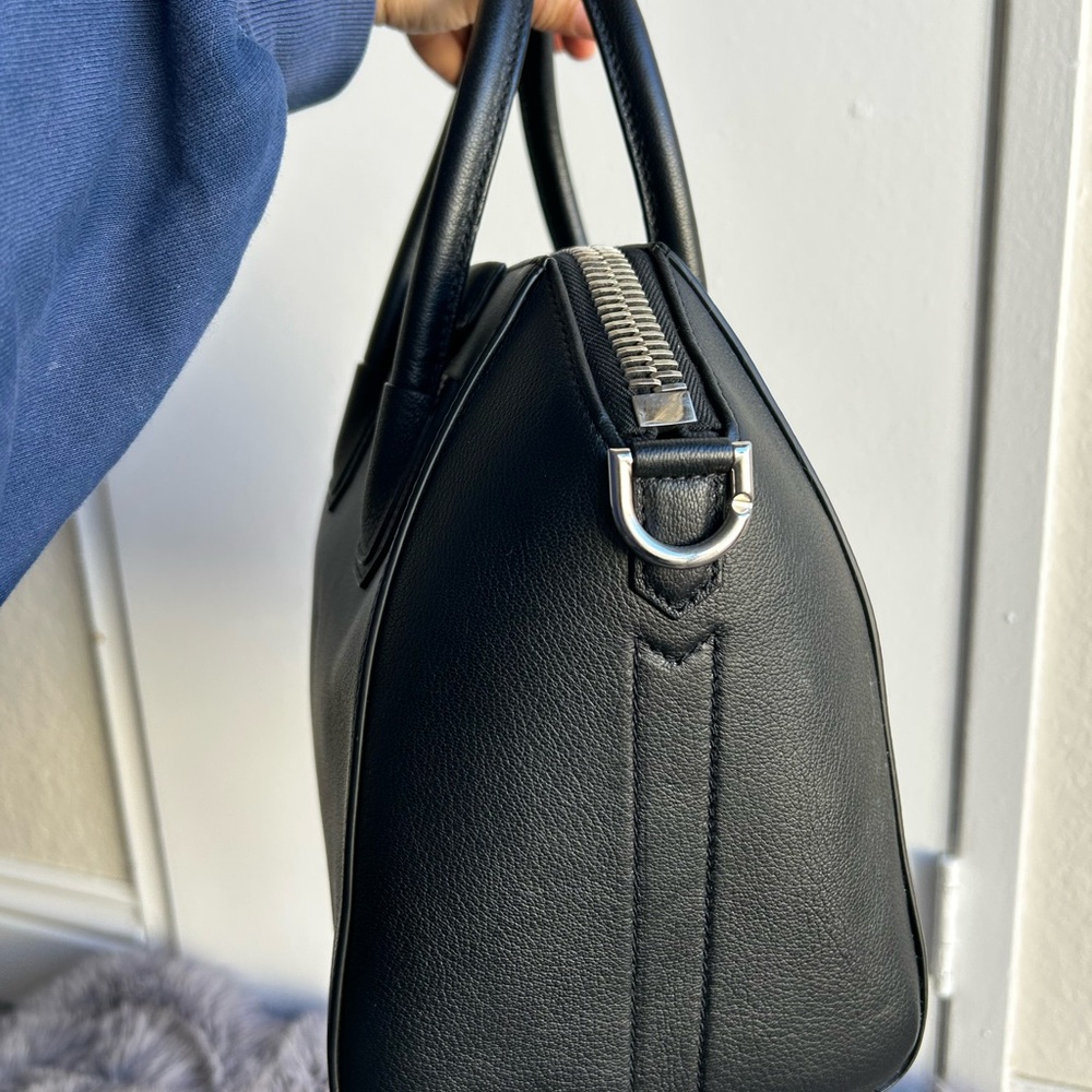 Givenchy ANTIGONA SMALL Black Satchel Bag - Picture 4 of 10